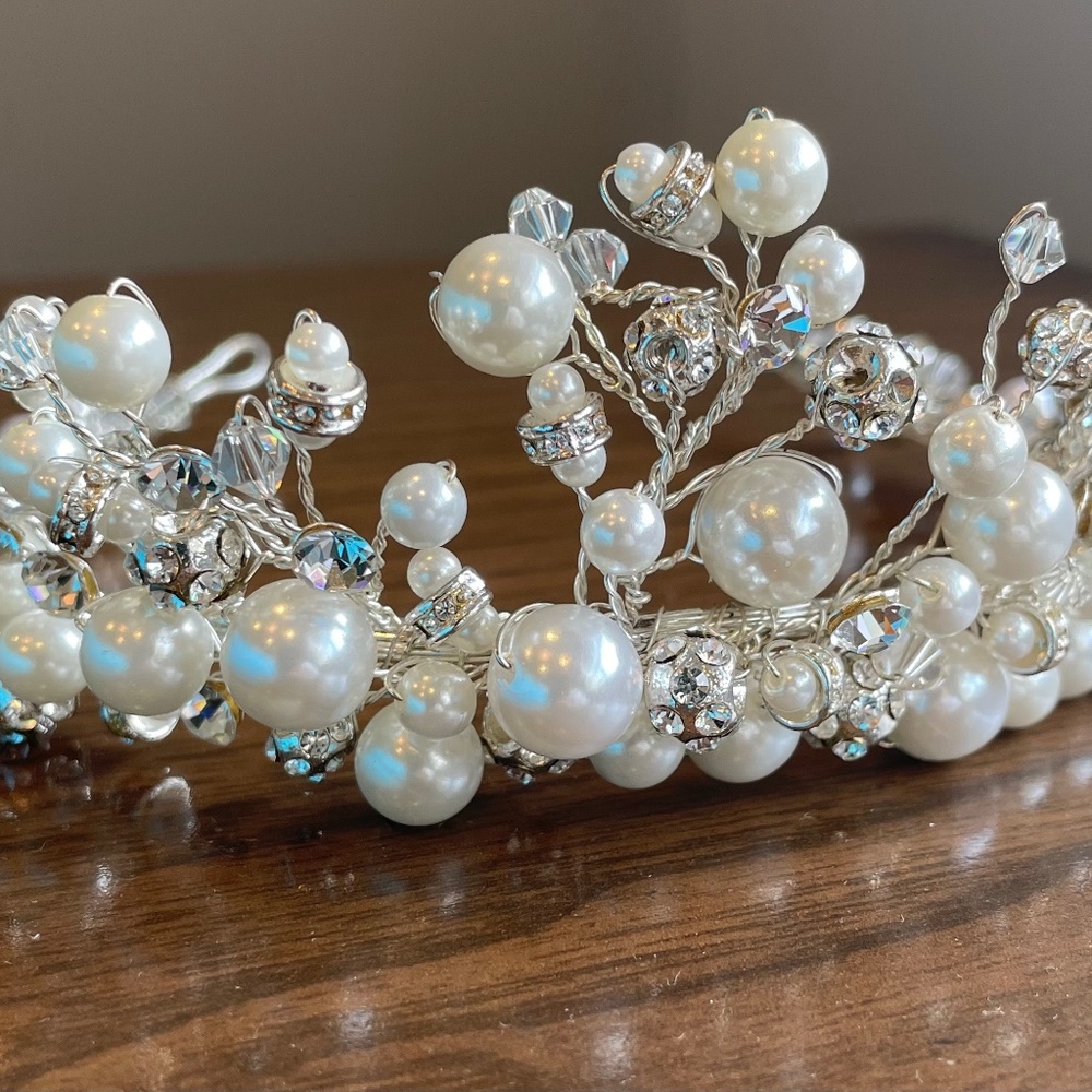BRIDAL PEARL HEADPIECE